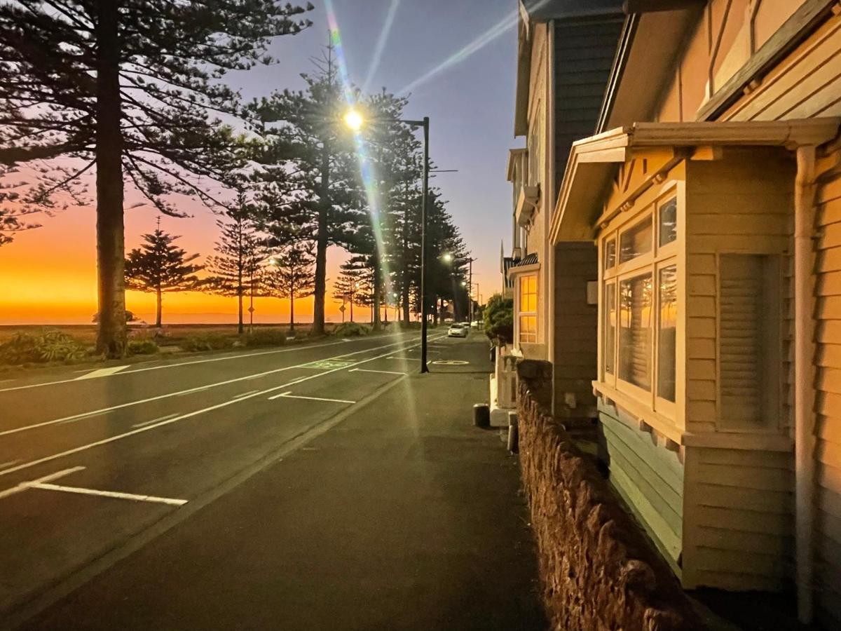 Beach Front Studio Napier Exterior foto